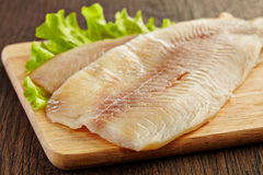 filet-de-poisson-cru-frais-31396714